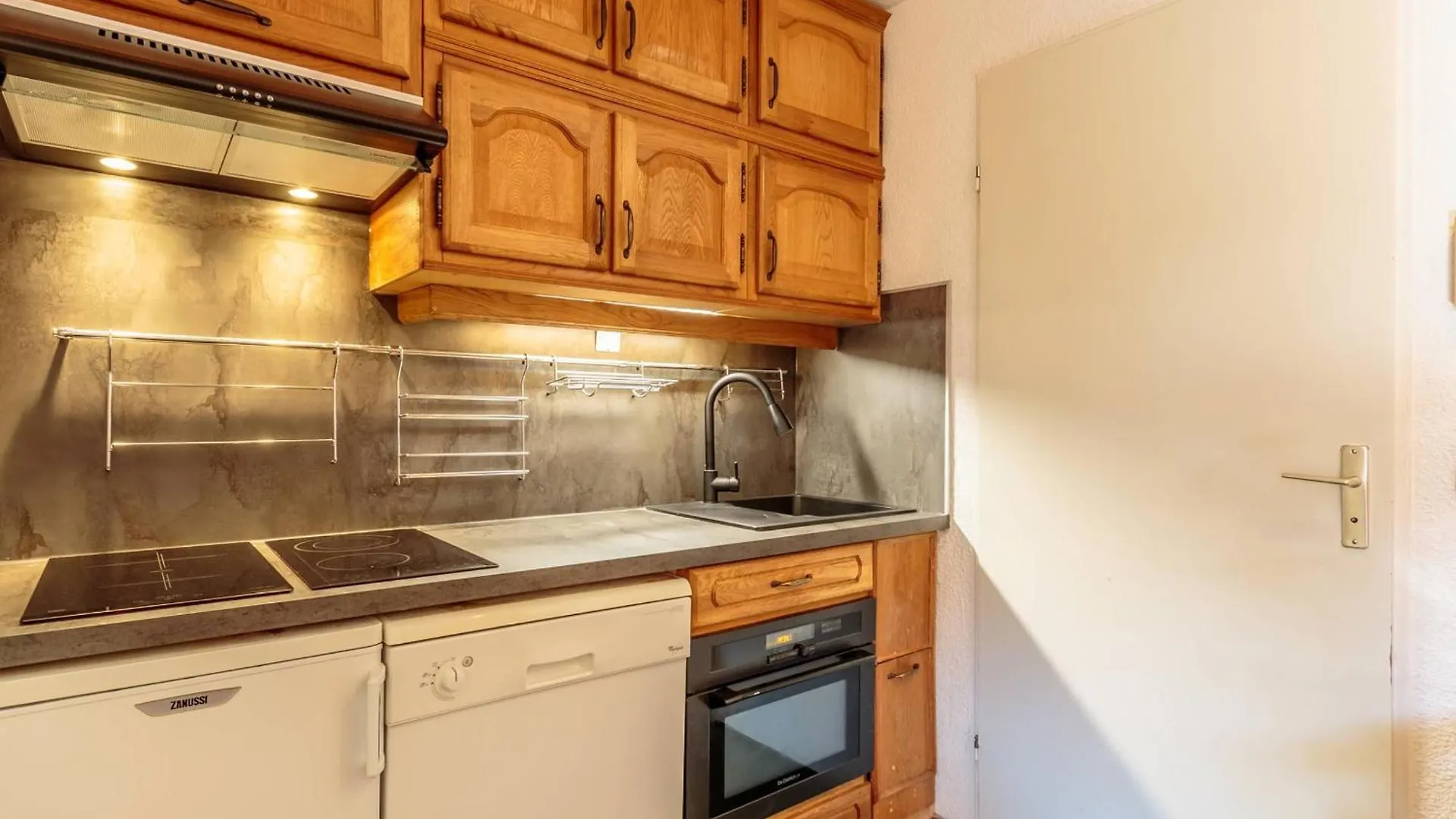 Appartement 6 Pers, Vue Montagne, Ski Aux Pieds, Wifi, Animaux Admis, Plagne Soleil - Fr-1-351-3 La Plagne