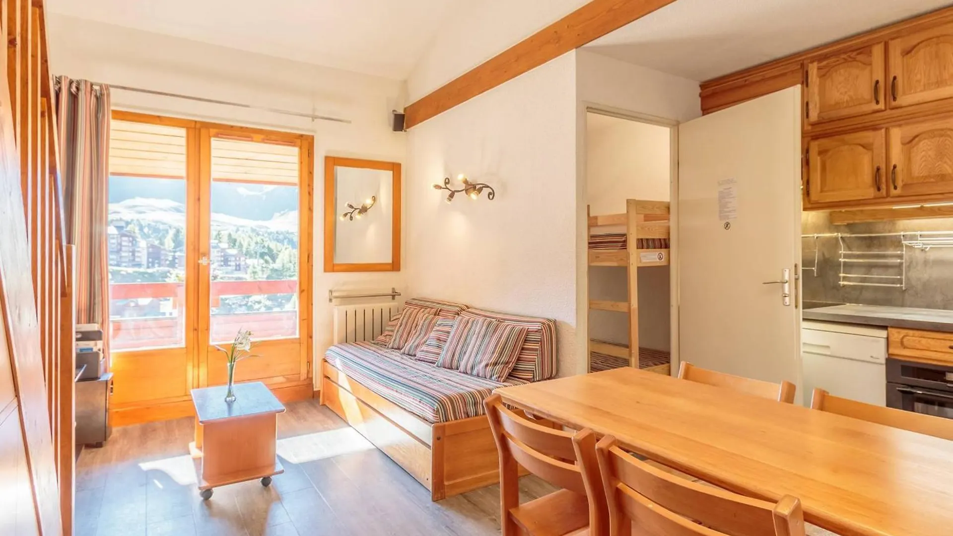 Appartement 6 Pers, Vue Montagne, Ski Aux Pieds, Wifi, Animaux Admis, Plagne Soleil - Fr-1-351-3 La Plagne 0*,  France